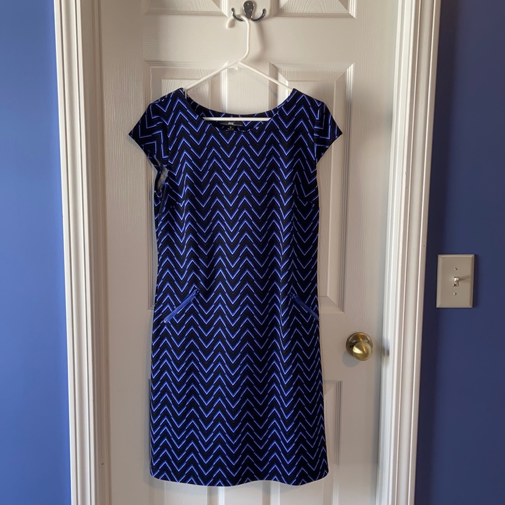 Beautiful R&K dress, size Medium